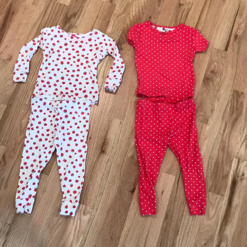 Girls Carter’s pajamas bundle